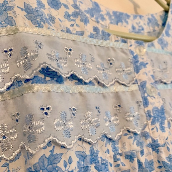 Floral granny nightgown - Picture 7 of 9